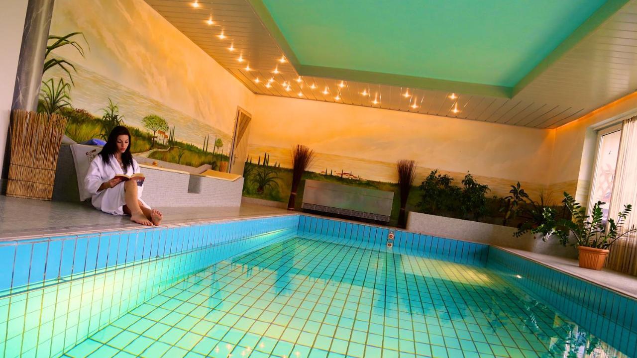 Villa Martini Boutiquehotel (Adults Only) Velden am Woerthersee Ngoại thất bức ảnh