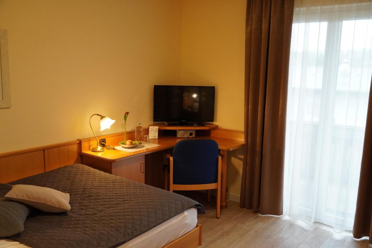 Villa Martini Boutiquehotel (Adults Only) Velden am Woerthersee Ngoại thất bức ảnh
